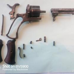 Revolver à broche 7mm pour pièces ou à restaurer