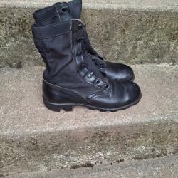 Paire de chaussures Jungle boots noires pointure 40,5 occasion très bon état
