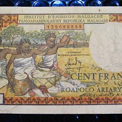 Madagascar billet de 100 francs ttb+ (danseurs)