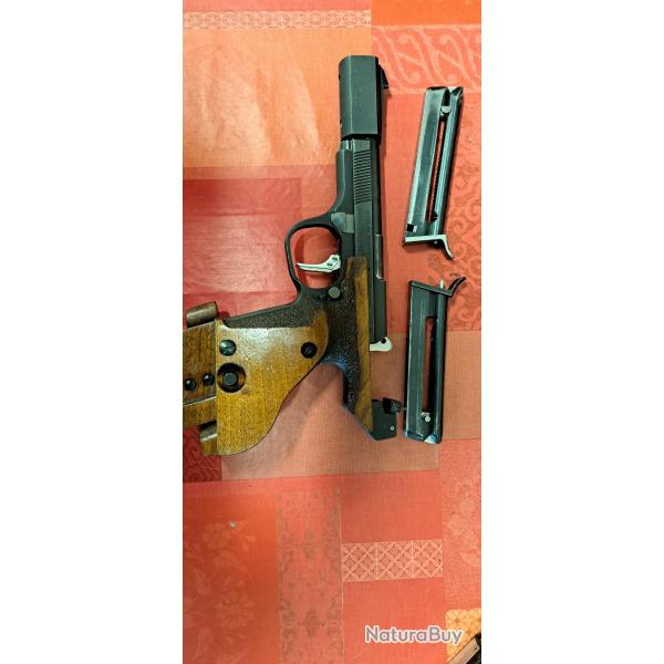 Vends pistolet comptition unique DES 69calibre 22lr excellent tat