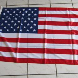 drapeau US Américain récent souvenir ramenée USA  75 x125cm cordon