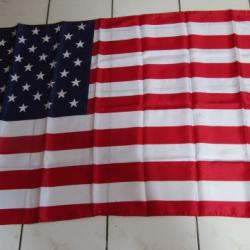 drapeau US Américain récent souvenir ramenée USA  89 x150cm oeillet