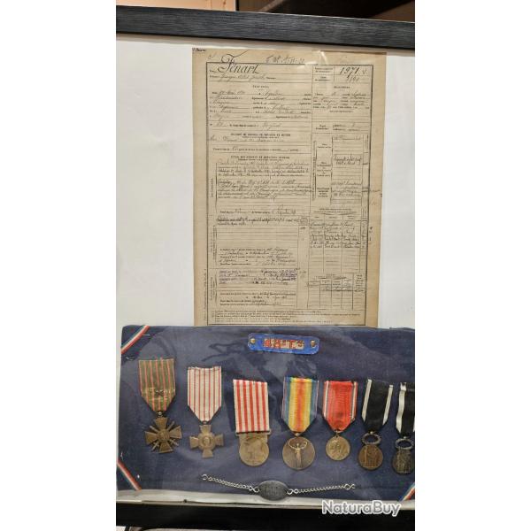 Cadre de mdailles francaise