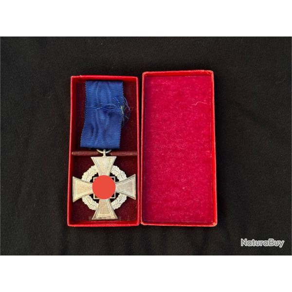 Mdaille pour 25 ans de service civil en bote - Allemand WW2