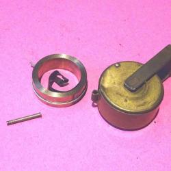 enrouleur bretelle + ressort à changer fusil ROBUST / IDEAL MANUFRANCE - VENDU PAR JEPERCUTE (GE203)