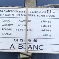 BOITE VIDE DE CARTOUCHE DE 7,5MM A BLANC EN MATIERE PLASTIQUE Mle 1958