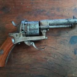 Revolver à broche liegeois type lefaucheux 7mm