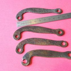 lot de 4 BRIDE fusil SILEX ou PISTON ORIGINE à 20.00 Euros !!!!!!!!!! - VENDU PAR JEPERCUTE (GE206)