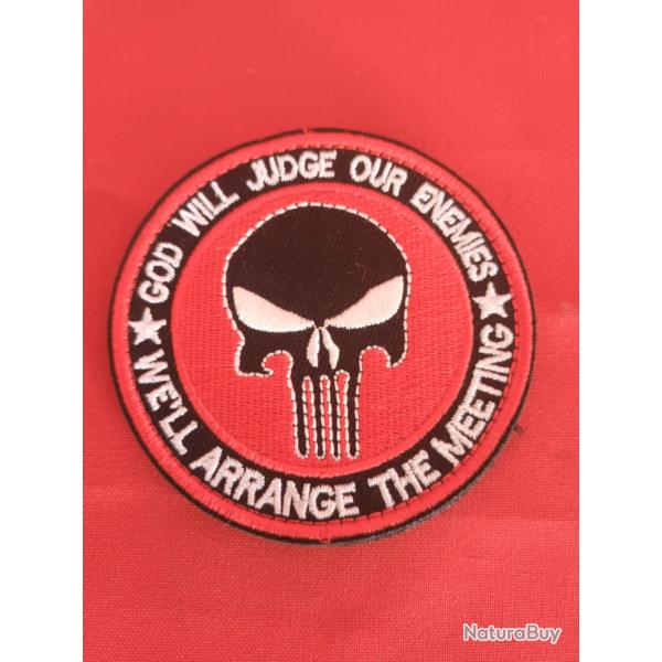 ecusson punisher 8cm scratch tactical patch moral brod neuf guerrier rouge