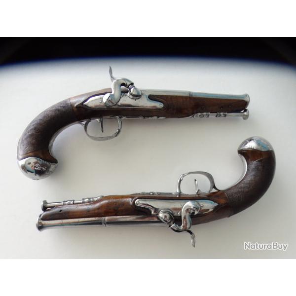 paire de pistolets de marine