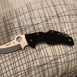 VEND COUTEAU PLIANT SPYDERCO BATTLESTATION