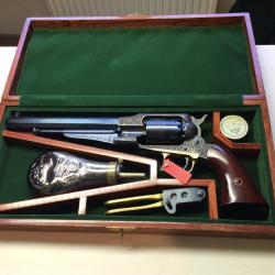 EXEPTIONNEL RARE COFFRET REMINGTON 1858 NEW ARMY ENTIÈREMENT GRAVÉ USINE UBERTI