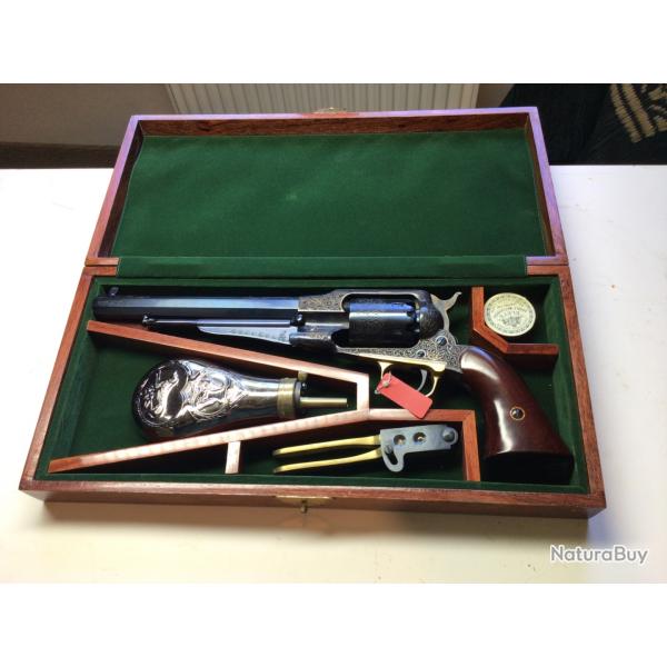EXEPTIONNEL RARE COFFRET REMINGTON 1858 NEW ARMY ENTIREMENT GRAV USINE UBERTI