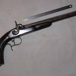 Pistolet à percussion de tir ou de duel. Période 1840/1850.Platine signée "DESSAIGNE A SAINTES"