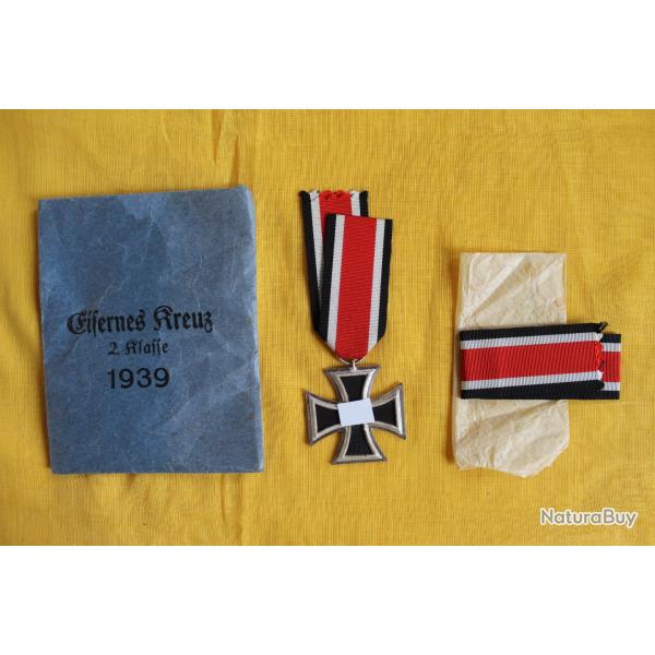 Mdaille croix de fer 2me classe uniforme allemand insigne casque