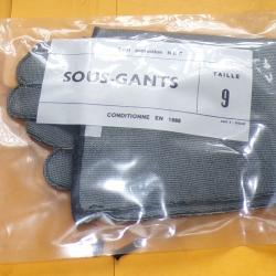 SOUS GANTS PROTECTION N.B.C  REGLEMENTAIRE DE L'ARMEE FRANCAISE , TAILLE 9   ,  ETAT NEUF  VOIR PHOT