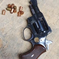 Rare Revolver d'alarme, 9mm ou 380 ARMINIUS HW 1 G d'origine Gas-Alarm 380 et 10 cartouches blanc PV
