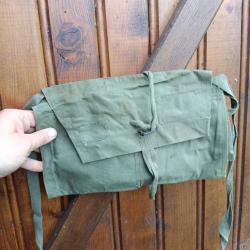 Trousse de toilette militaire
