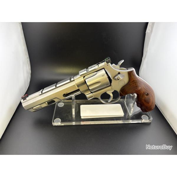 SMITH & WESSON MOD 629 44 REM MAG