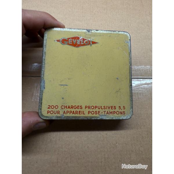 1 bote de 200 cartouches 5.5 mm charge propulsive rouge Gevelot.