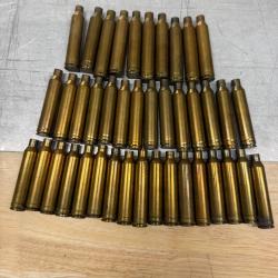 LOT DE 41 ETUIS CALIBRE 7 MM REMINGTON MAGNUM