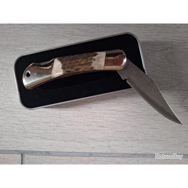 Couteau bois de cerf lame damas