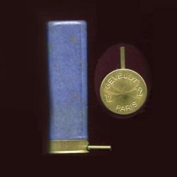 Cal. 12 à broche - carton bleu - GEVELOT PARIS - petits plombs visibles par le bourre transaprante