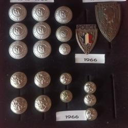collection Boutons et Insignes POLICE anciens