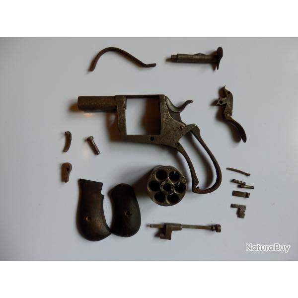 Lot pices dtaches revolver buldog cal 320