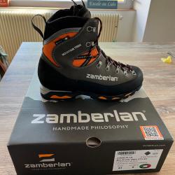 Chaussures Zamberlan Mountain Trek p.43 neuves (jamais portées)