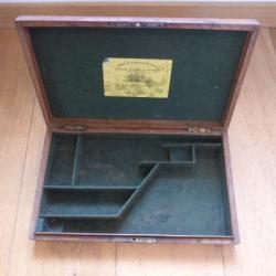 Coffret d'époque XIX° pour un revolver Dean Adams par Francotte
