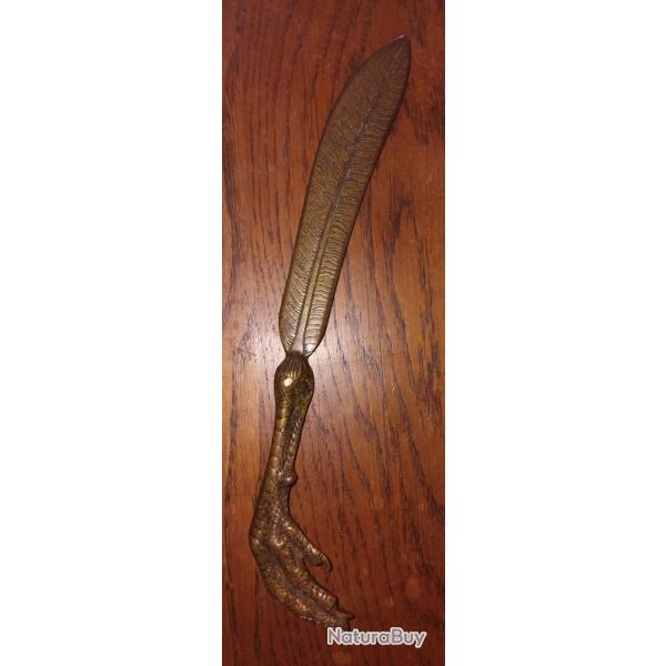 Coupe papier en bronze XIX me patte de coq ou d aigle