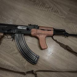 garde main inférieur  AK roumain