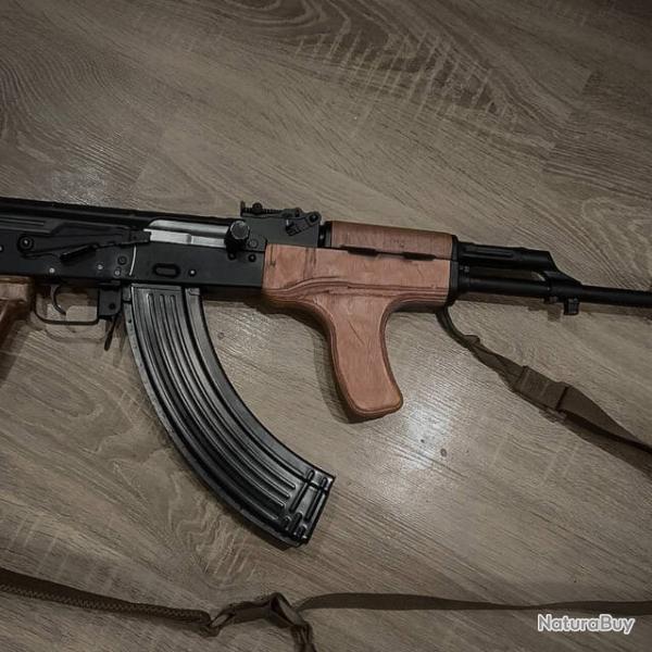 garde main infrieur  AK roumain