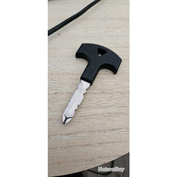 Clf de defense CRKT