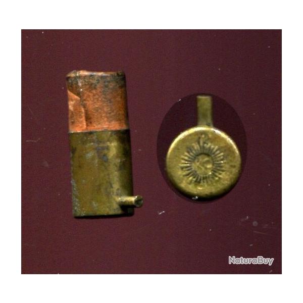 9 mm  broche  grenaille - marquage en relief : KC dans un soleil - tui lmaiton conteneur carton