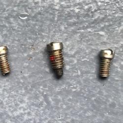 3 vis de fixation plaque de recouvrement