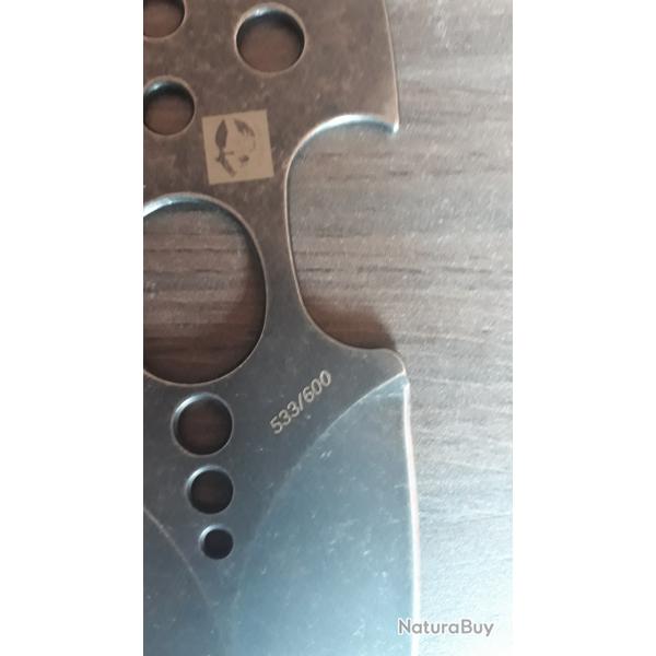 Paire de push daggers max knives Devil's Tongue dition limite