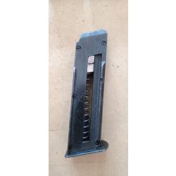 rare chargeur pistolet Weichrauch HW94 (1001)