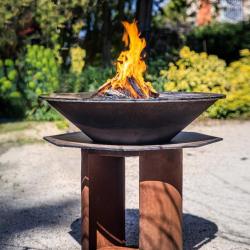 Spécial Game Fair 2025 ! Brasero plancha à bois sur pied Random Fire Ball 100 cm + Grille + Bâche