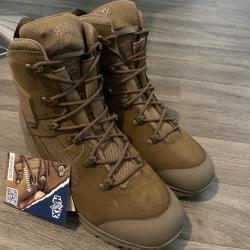 Paire de chaussures HAIX