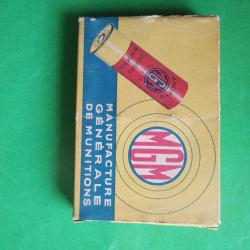 vielle boite cal 24 poudre T plomb du 4 MGM  bourg.les.valence pour collection