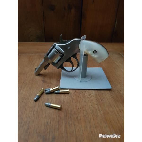 Harrington & Richardson Young America Revolver 22 Rimfire
