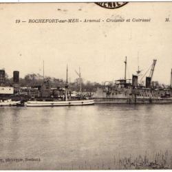 CPA - Marine Militaire -ROCHEFORT -sur -MER -  Arsenal - Croiseur et Cuirasse-N°1382