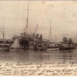 CPA - Marine Militaire -ROCHEFORT -sur -MER-Le Port Militaire "Davout " croiseur en armement -N°1383