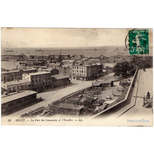 CPA - BREST - Le Port du Commerce et l'Escadre N1388