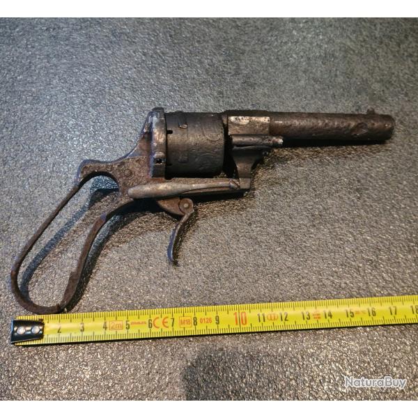 Revolver  broche pave