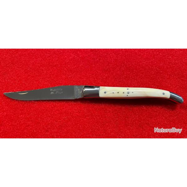 Couteau LAGUIOLE par le coutelier artisan Ph FAYE : lame 12C27, manche DFENSE IVOIRE DE PHACOCHRE.
