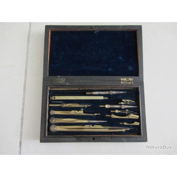 Coffret 13 pices de compas en acajou 1920