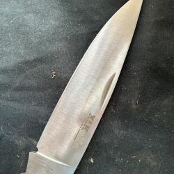 Couteau géant